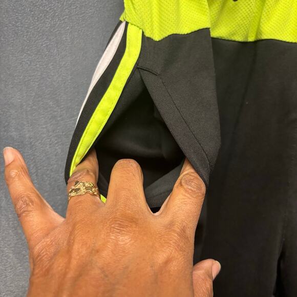 Adidas Fresno Chivas Soccer 3/4 Length Shants Kids XL California Central Valley - Picture 8 of 10